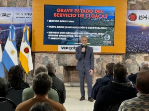 UN AÑO REASUNCIÓN DEL SERVICIO DE CLOACAS