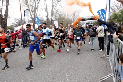 PARTICIPANTES DE TODO EL PAIS EN EL TRAIL RUNNING 